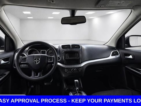 Used 2019 Dodge Journey SE FWD image 10
