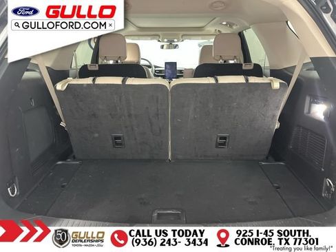 Used 2023 Ford Explorer Limited w/ Limited Technology Package RWD image 11