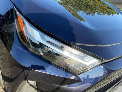 Used 2024 Toyota RAV4 XLE FWD image 34
