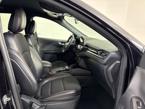 Used 2025 Ford Escape ST-Line image 12