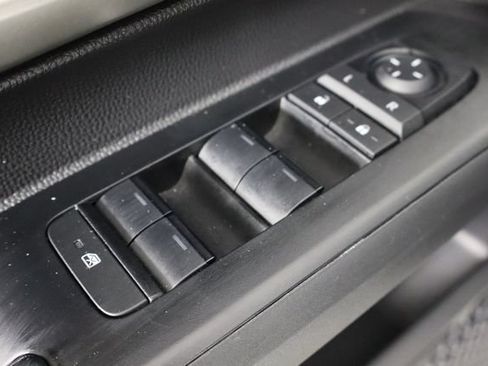 Used 2025 Toyota Tacoma TRD Sport AWD/4WD image 20