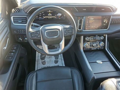 Certified 2023 GMC Yukon XL Denali image 11
