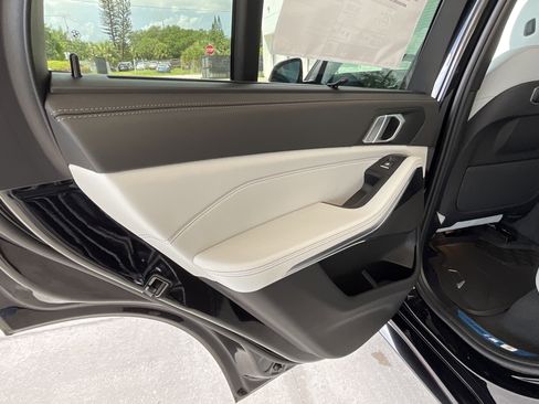 New 2026 BMW X5 sDrive40i w/ M Sport Package image 22