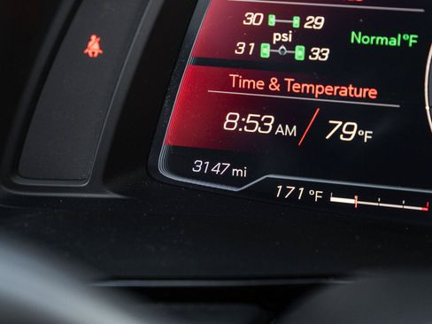 Used 2021 Chevrolet Corvette Stingray Premium Cpe w/ Z51 Performance Package RWD image 46