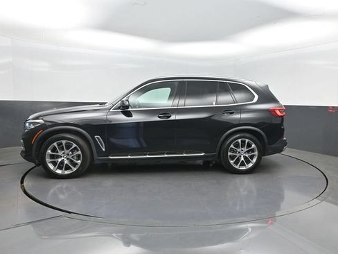 Used 2019 BMW X5 xDrive40i w/ Convenience Package AWD/4WD image 3