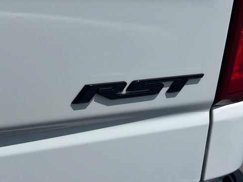 Used 2026 Chevrolet Silverado 1500 RST w/ Redline Edition AWD/4WD image 21