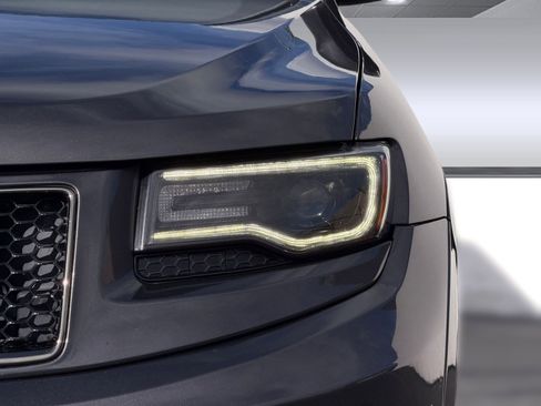 Used 2016 Jeep Grand Cherokee High Altitude image 9