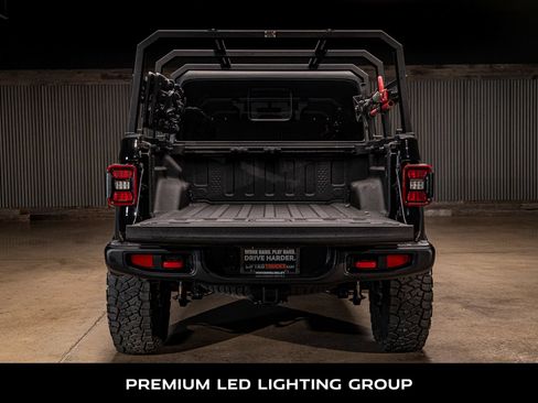 Used 2021 Jeep Gladiator Rubicon AWD/4WD image 8