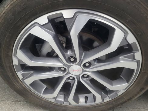 Used 2021 GMC Terrain SLT image 31