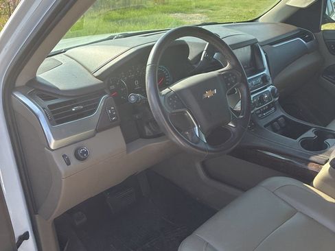 Used 2017 Chevrolet Tahoe LT RWD image 4