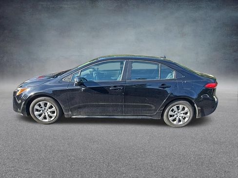 Used 2023 Toyota Corolla LE w/ Carpet Mat Package (TMS) FWD image 4