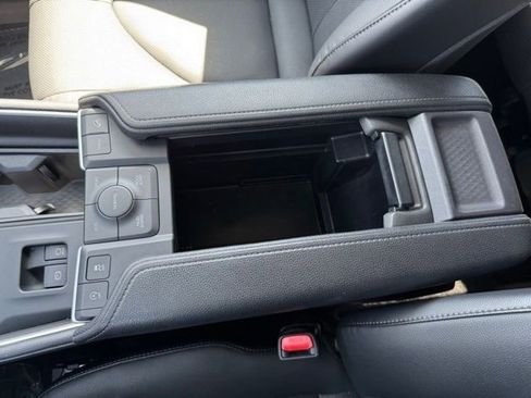 Certified 2024 Toyota Grand Highlander AWD image 25