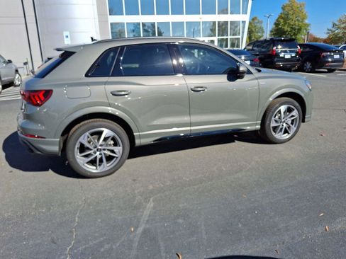 New 2025 Audi Q3 2.0T Premium image 7