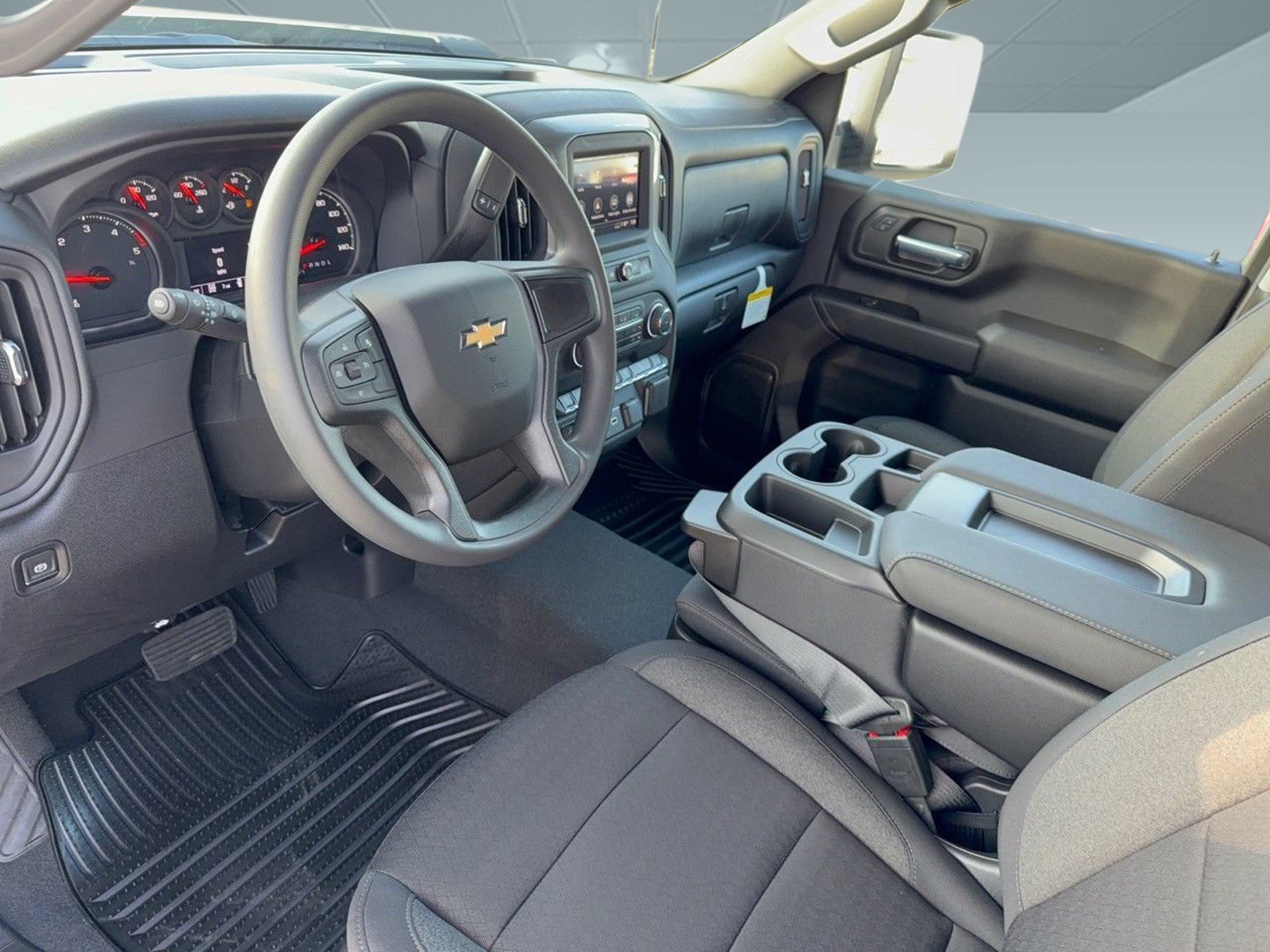New 2026 Chevrolet Silverado 2500 Custom w/ Custom Value Package AWD/4WD image 4