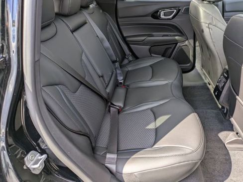 New 2026 Jeep Compass Latitude image 26