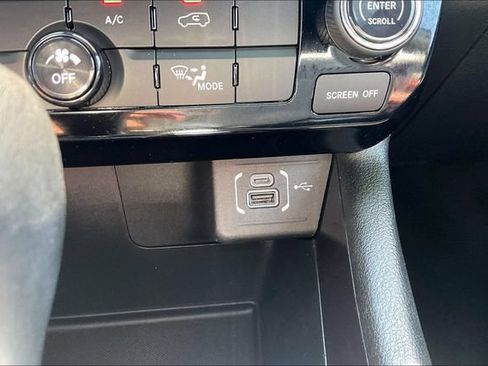 Used 2025 Jeep Compass Latitude AWD/4WD image 26