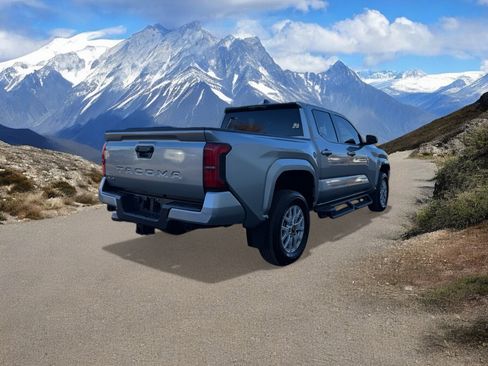 Certified 2024 Toyota Tacoma SR5 image 5