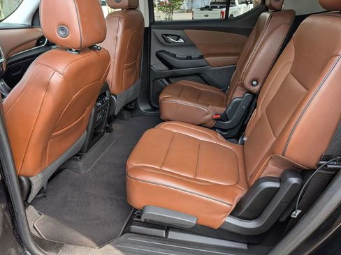 Used 2018 Chevrolet Traverse High Country AWD/4WD image 29