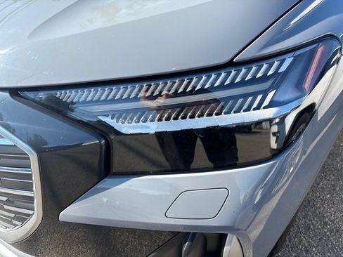Used 2024 Audi Q4 e-tron Prestige AWD/4WD image 2