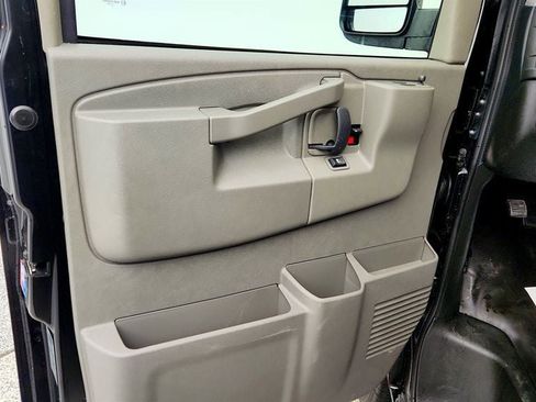 Used 2024 Chevrolet Express 2500 w/ Driver Convenience Package image 10