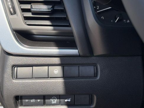 New 2026 Nissan Rogue SV image 28