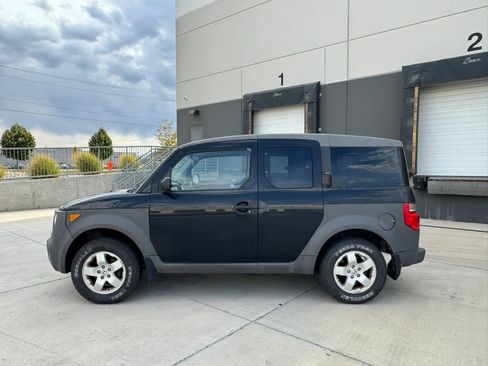 Used 2004 Honda Element EX image 2