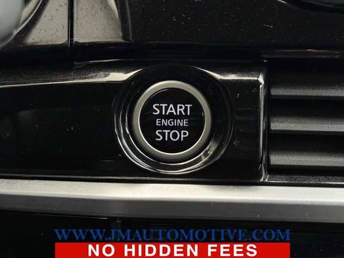 Used 2022 Nissan Pathfinder SL w/ SL Premium Package image 45