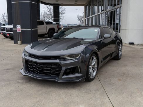 Used 2016 Chevrolet Camaro LT w/ RS Package image 3