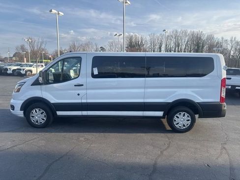 Used 2023 Ford Transit 350 XLT image 3