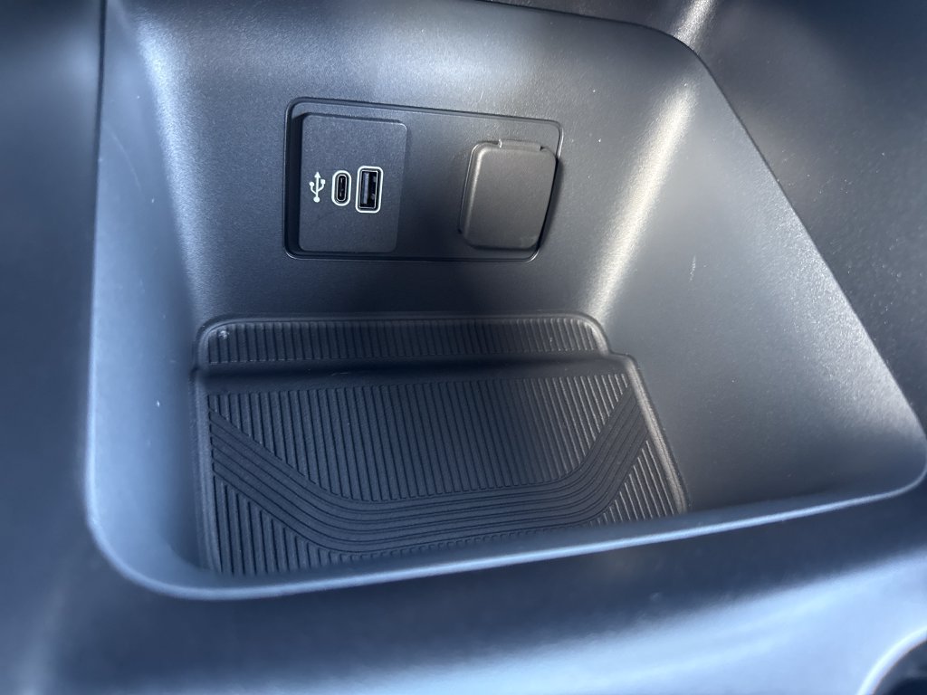 New 2027 Ford Explorer Active RWD image 24
