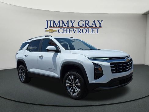 New 2026 Chevrolet Equinox LT w/ Convenience Package II FWD image 7