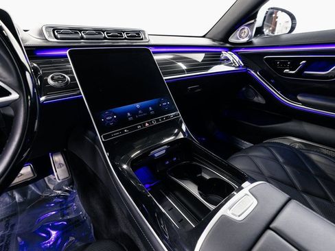 Used 2024 Mercedes-Benz Maybach S 580 4MATIC image 15