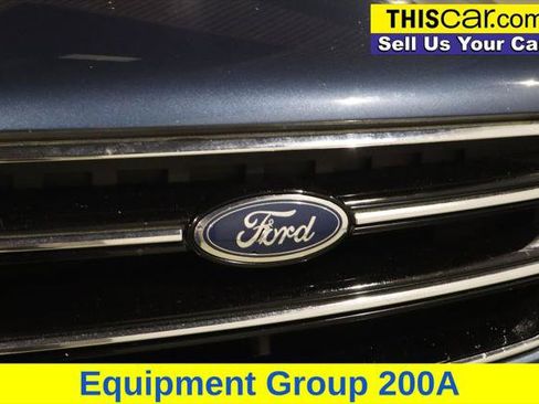 Used 2018 Ford Escape SE w/ SE Sport Appearance Package FWD image 12