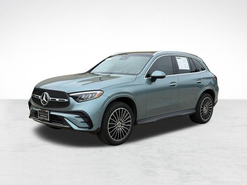 Used 2026 Mercedes-Benz GLC 300 image 1