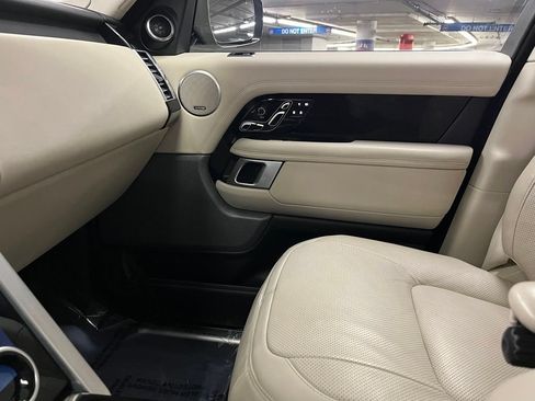 Used 2018 Land Rover Range Rover HSE AWD/4WD image 29
