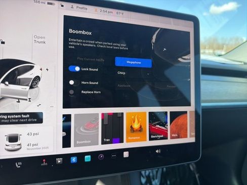 Used 2023 Tesla Model 3 Standard Range image 35