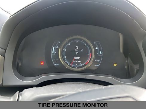 Used 2018 Lexus RC 300 AWD image 16