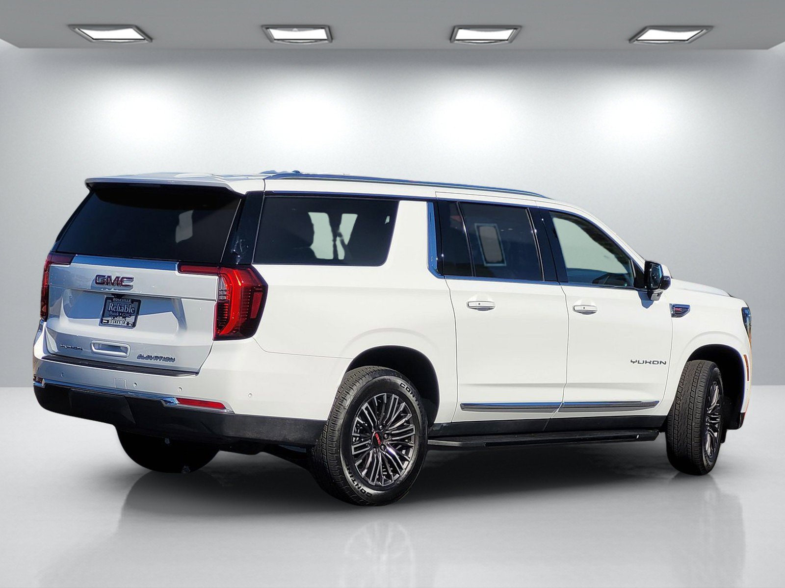 Used 2026 GMC Yukon XL Elevation AWD/4WD image 4