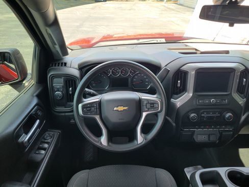 Used 2022 Chevrolet Silverado 1500 Custom w/ Safety Confidence Package RWD image 15