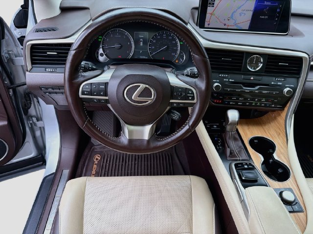 Used 2019 Lexus RX 350 AWD w/ Navigation Package image 19