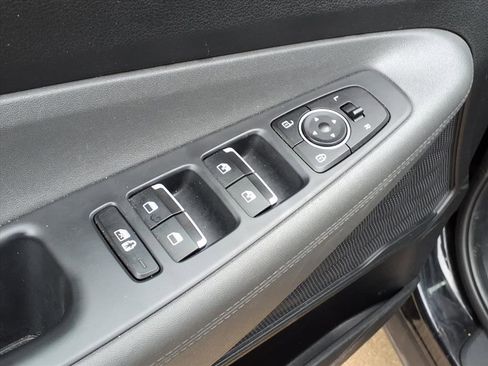 Used 2023 Hyundai Santa Fe SEL image 15