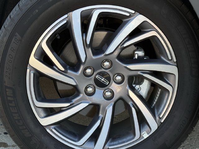 Used 2023 Lincoln Corsair FWD w/ Equipment Group 101A image 8