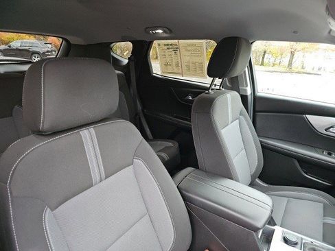 Used 2023 Chevrolet Blazer LT image 12