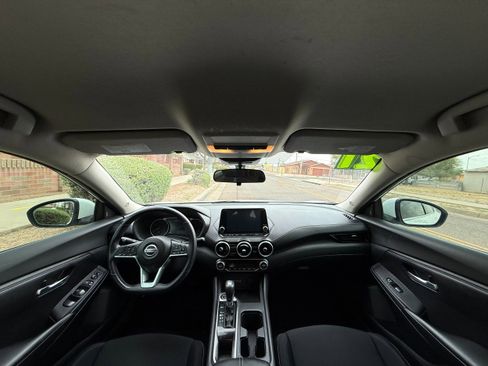 Used 2021 Nissan Sentra SV FWD image 13
