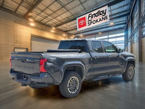 Used 2025 Toyota Tacoma TRD Sport AWD/4WD image 4