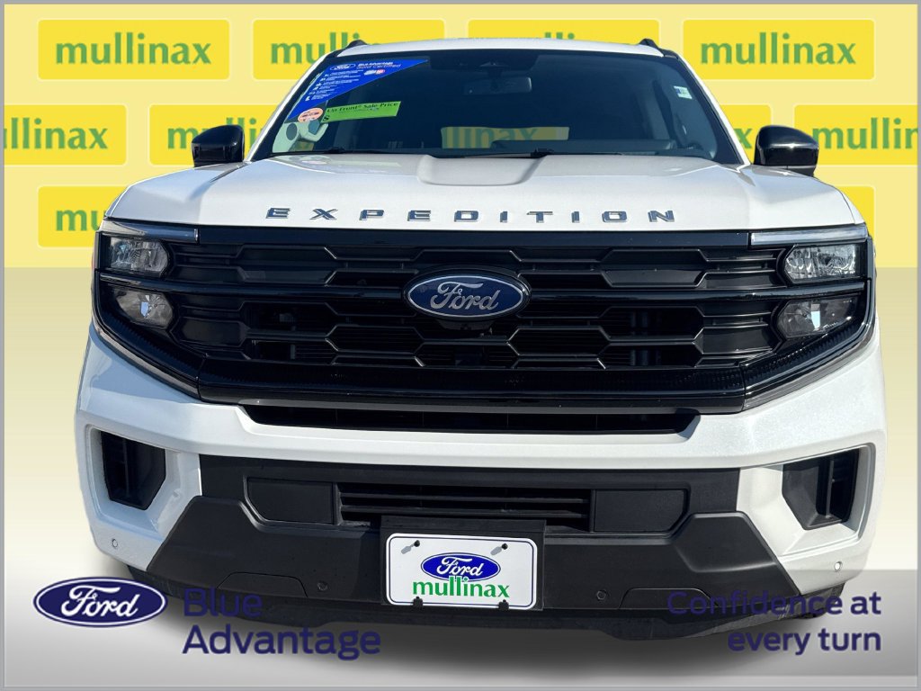Used 2025 Ford Expedition Max Active RWD image 11