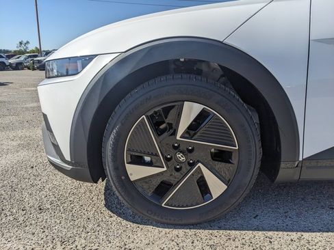 New 2026 Hyundai Ioniq 5 SEL RWD image 10