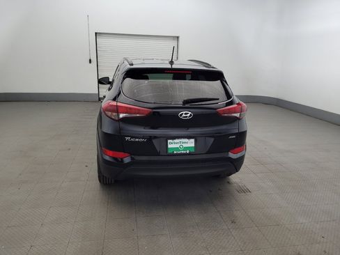 Used 2017 Hyundai Tucson SE AWD/4WD image 6