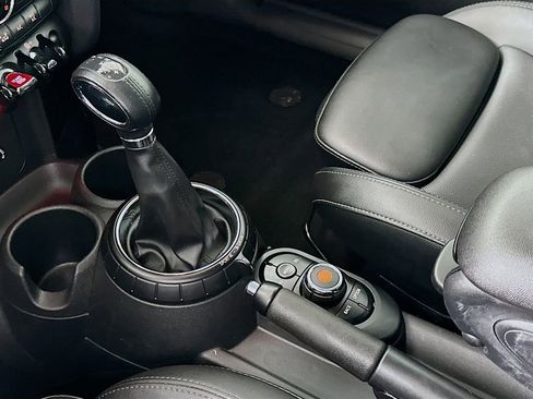 Used 2016 MINI Cooper S image 16