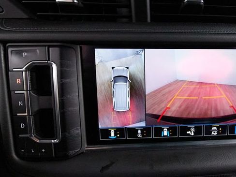 Used 2021 GMC Yukon Denali w/ Denali Premium Package AWD/4WD image 15